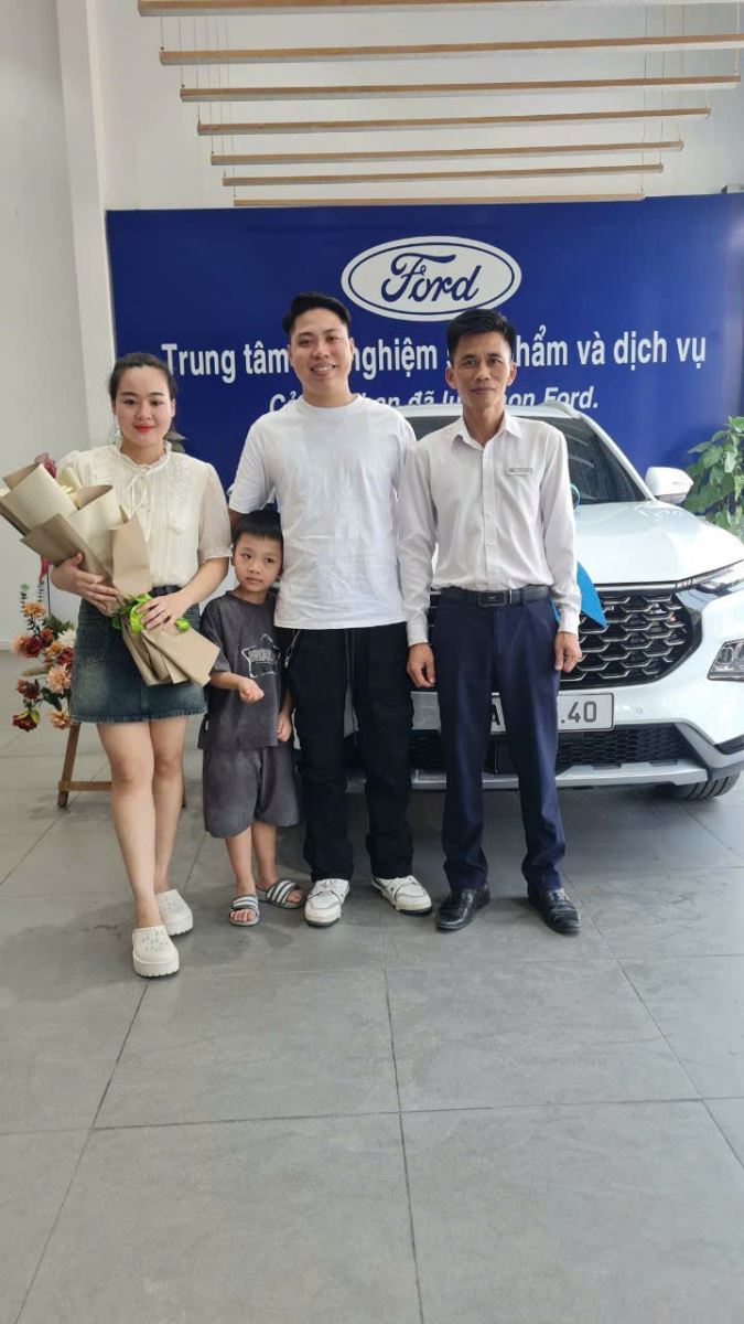 Tại sao nên chọn mua xe Ford
