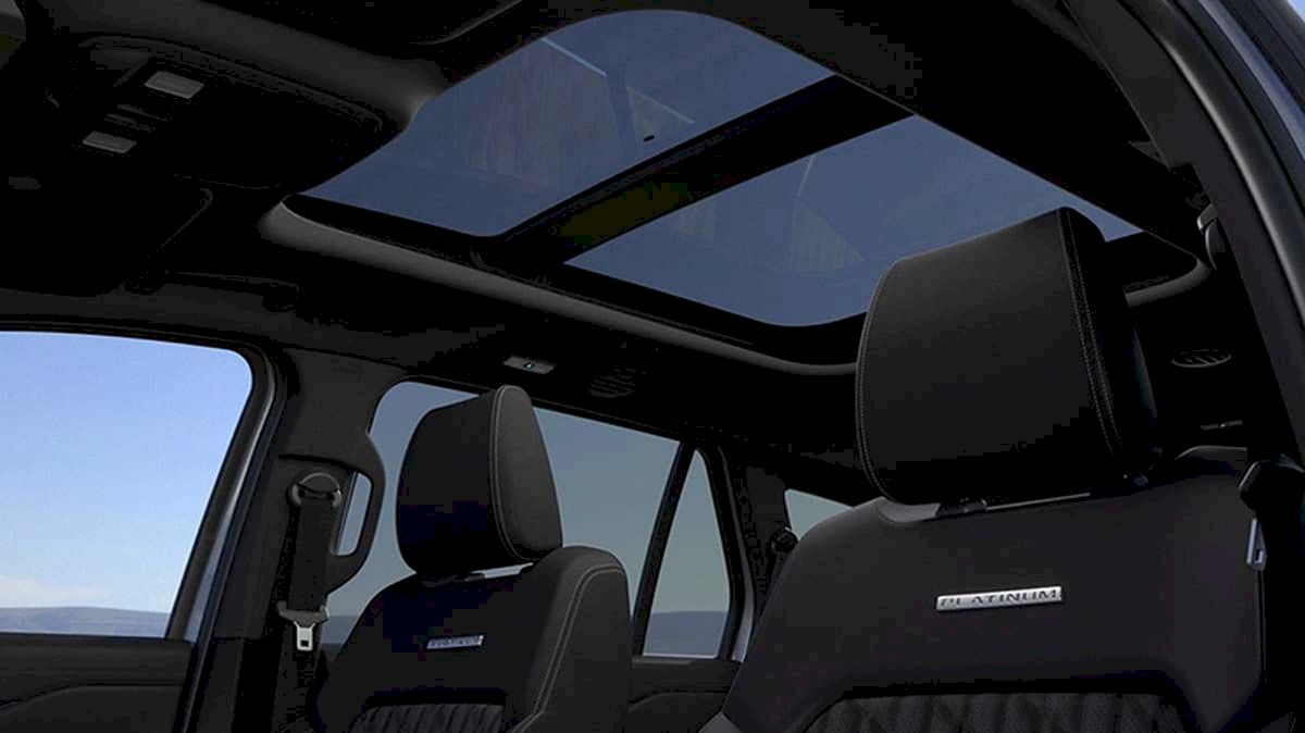 Đánh giá Ford Everest 2023 về nội thất trong xe