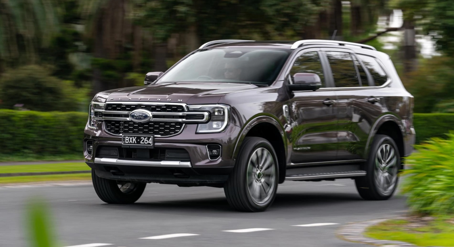 Ford Everest Platinum sắp ra mắt tại Việt Nam