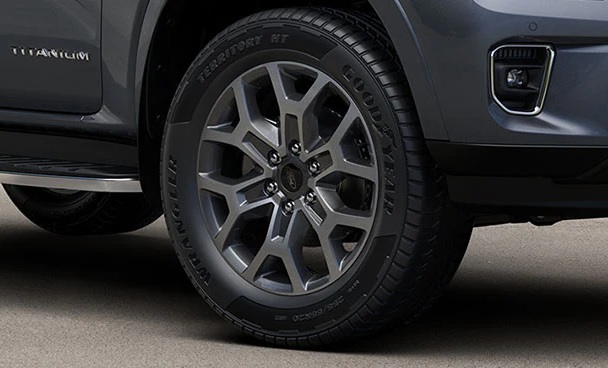 Ford Everest Titanium 2.0L 4×2 AT Single Turbo 2023