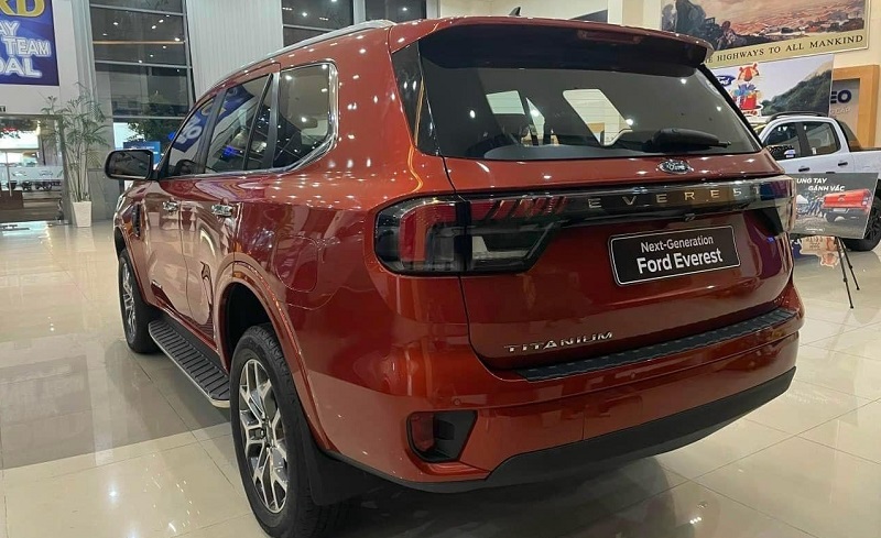 Ford Everest Titanium 2.0L 4×2 AT Single Turbo 2023