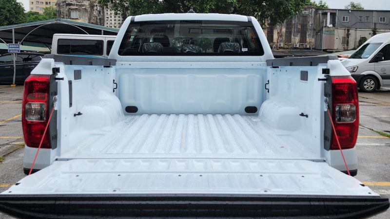Ford Ranger XLS 2.0L 4X2 AT