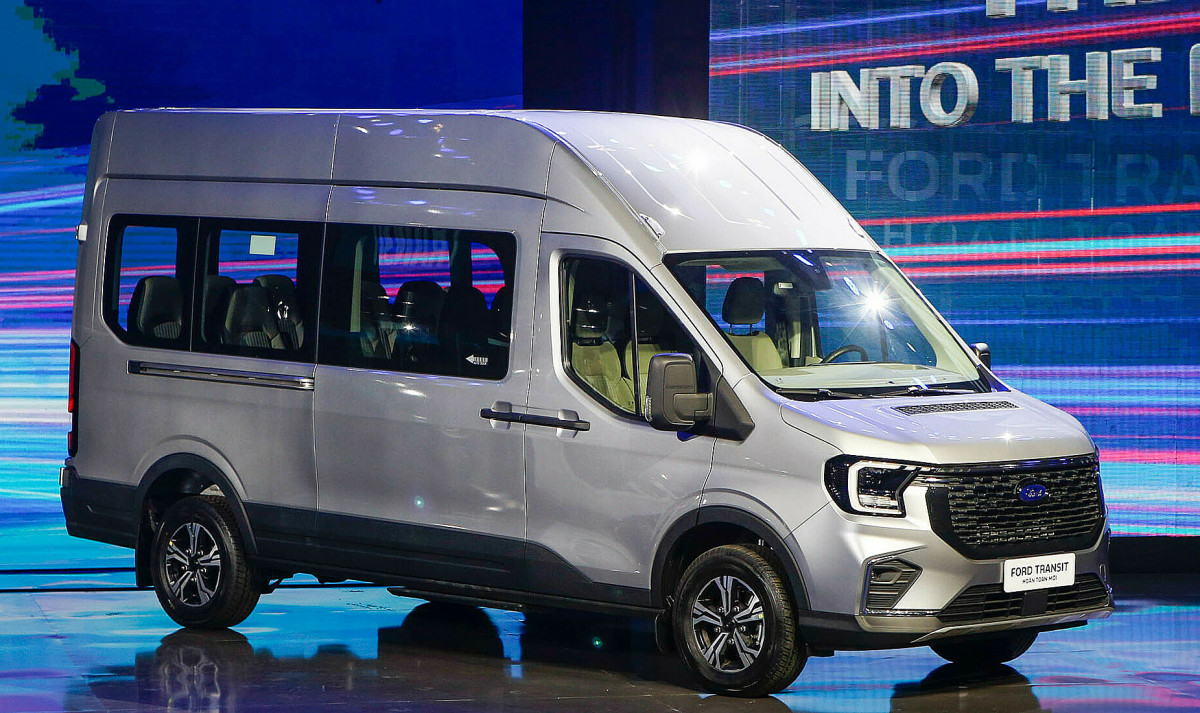 Giá xe Ford Transit​ mới nhất