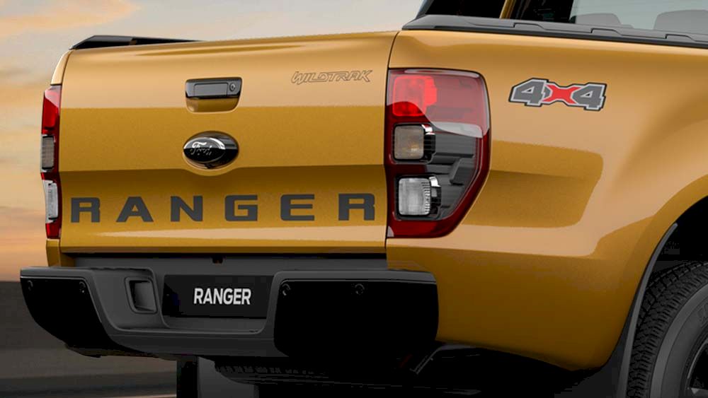 So sánh & đánh giá Ford Ranger và Nissan Navara về ngoại thất