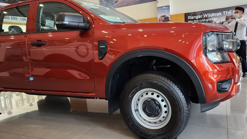 Ford Ranger XL 2.0L 4x4 MT