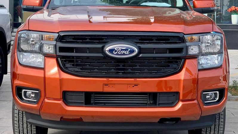 Ford Ranger XLT 2.0L 4×4 AT