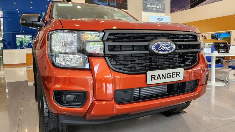 Ford Ranger XL 2.0L 4x4 MT