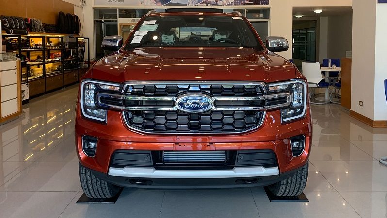 Ford Everest Titanium 2.0L 4×2 AT