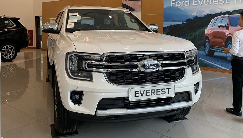 Ford Everest Titanium 2.0L 4×2 AT