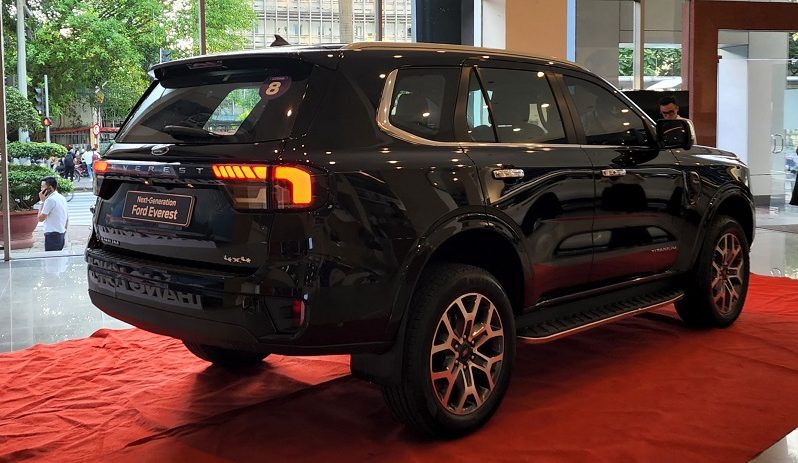 Ford Everest Titanium 2.0L 4×4 AT Bi-Turbo