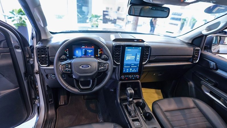 Ford Everest Sport 2.0L 4×2 AT