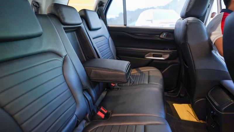 Ford Everest Sport 2.0L 4×2 AT