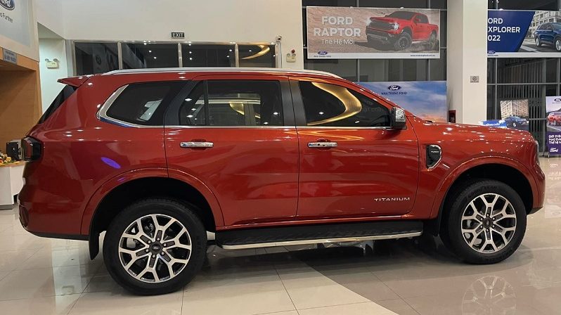 Ford Everest Titanium 2.0L 4×2 AT