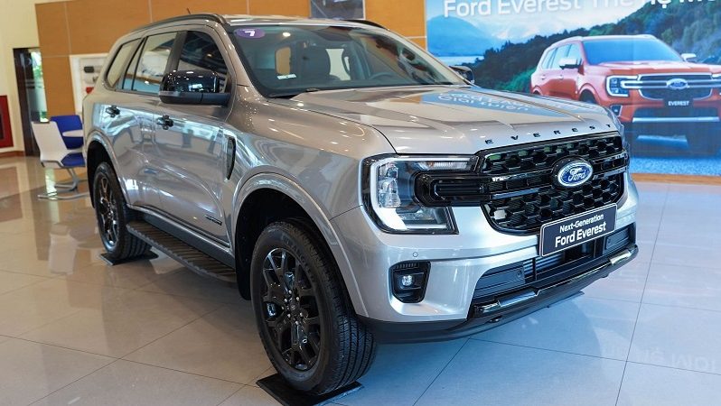 Ford Everest Sport 2.0L 4×2 AT