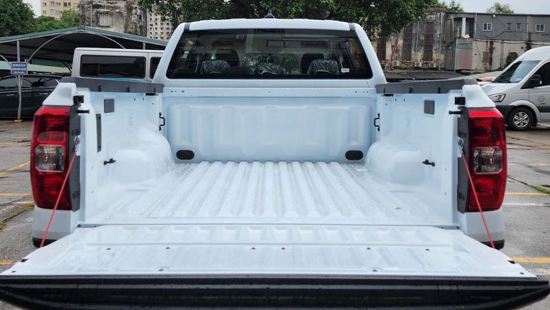Ford Ranger XLS 2.0L 4X2 AT