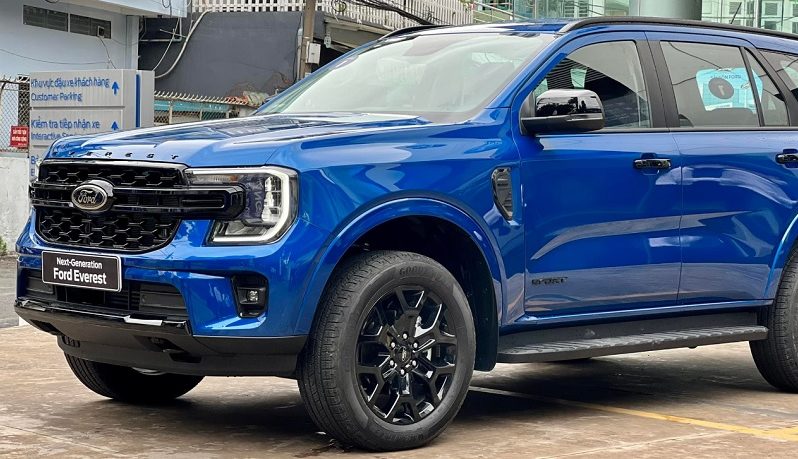 Ford Everest Sport 2.0L 4×2 AT