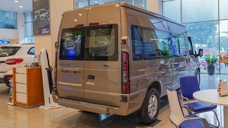 Ford Transit Mini Bus 16 chỗ