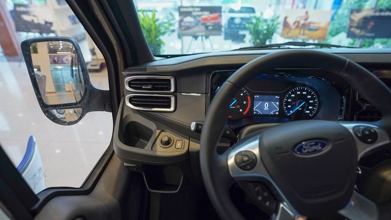 Ford Transit Mini Bus 16 chỗ