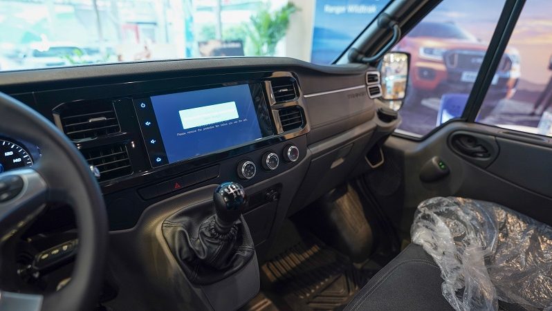 Ford Transit Mini Bus 16 chỗ